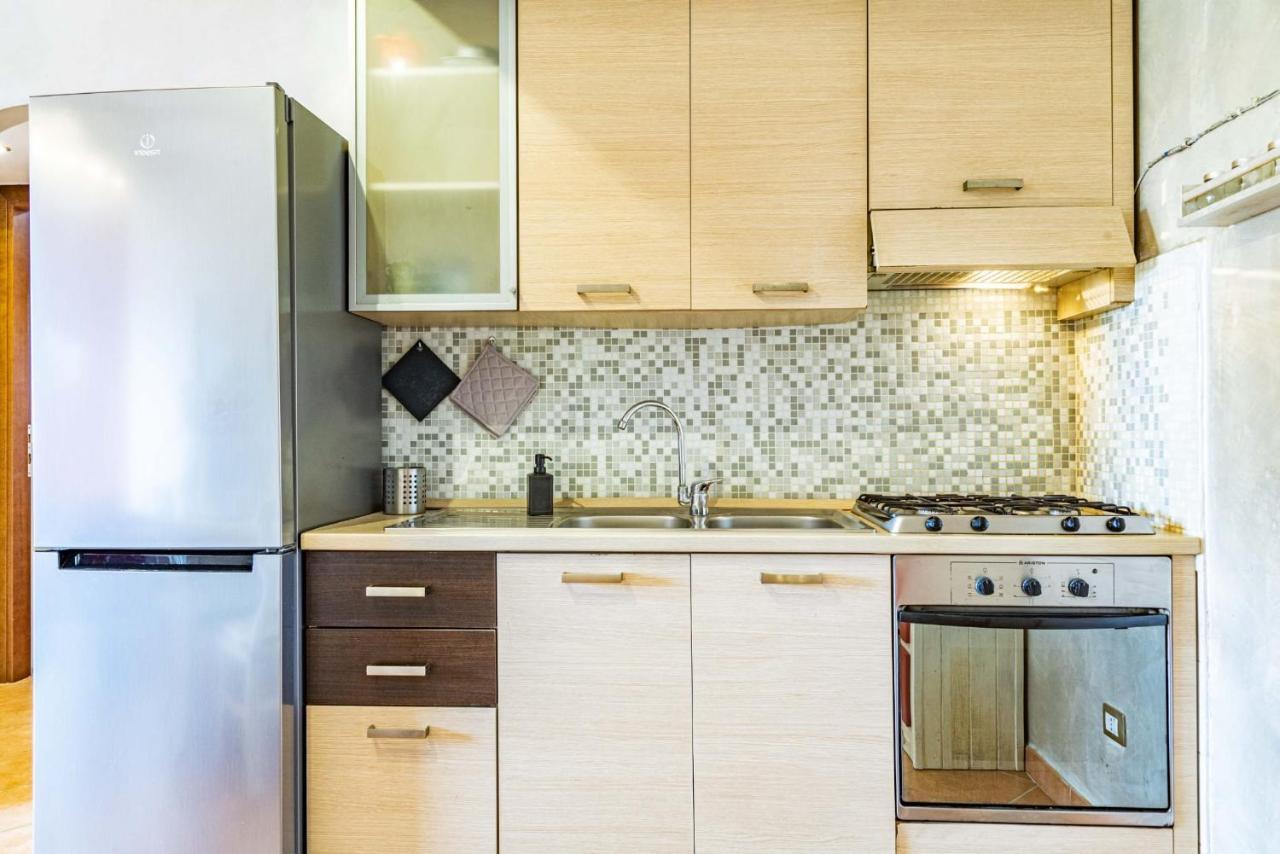 Relax Apartment Ладисполи Екстериор снимка